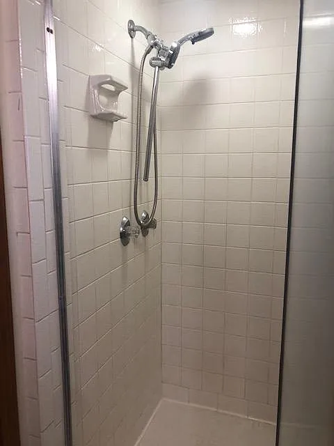 3 bed, 1300 sqft, $1,450 — Photo 2