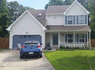 627 Windward Dr, Chesapeake, VA 23320