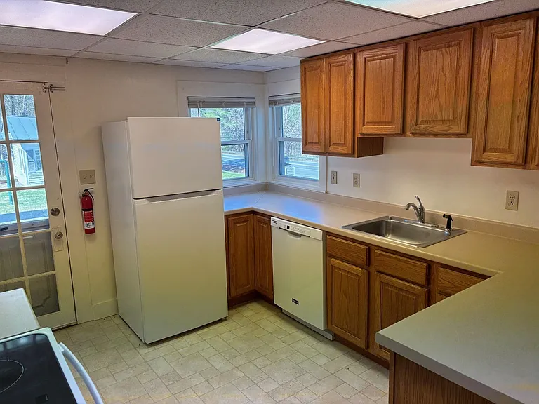 113 Lyme Rd — Photo 15