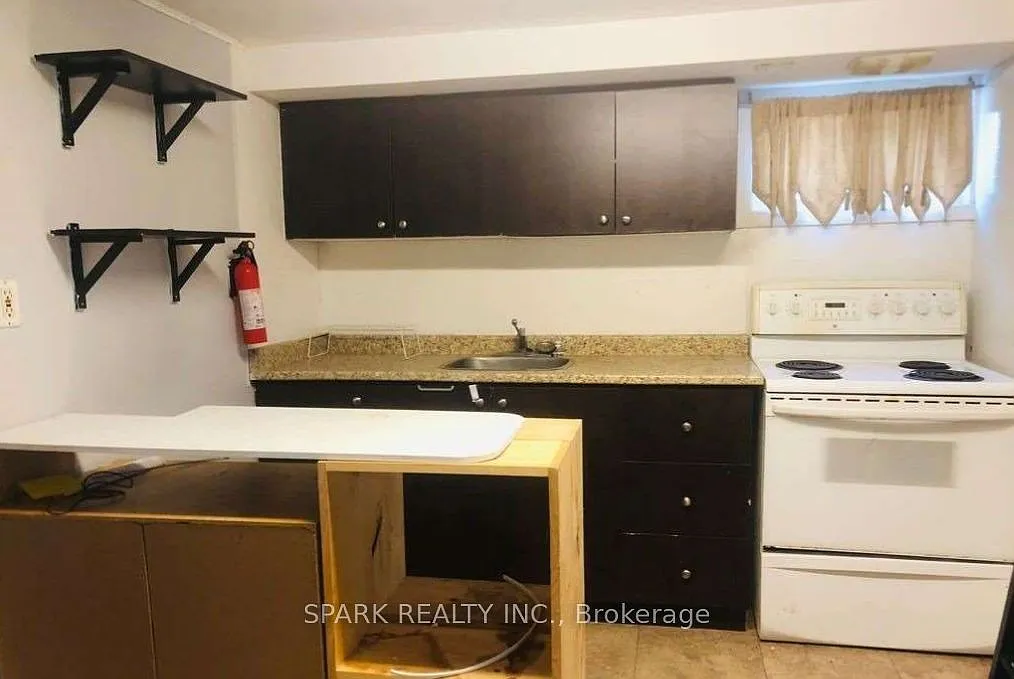 2 bed, $1,650 — Photo 2