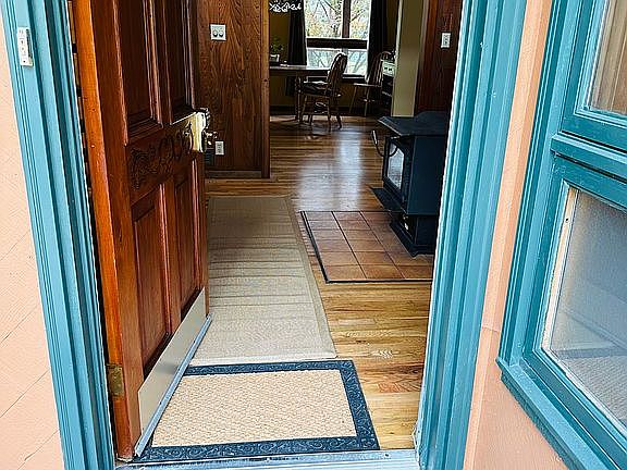 Into the foyer/mud room
