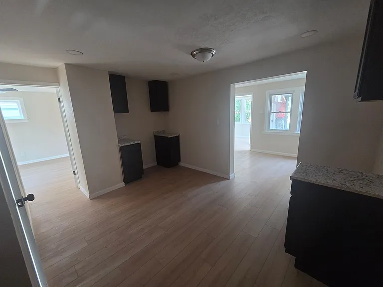 6841 W Fond Du Lac Ave — Photo 3