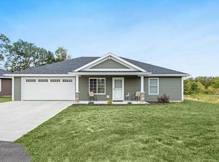 233 Falcon St, Bellefontaine, OH 43311