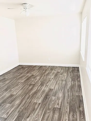 1744 Lyle Ave Photo 1