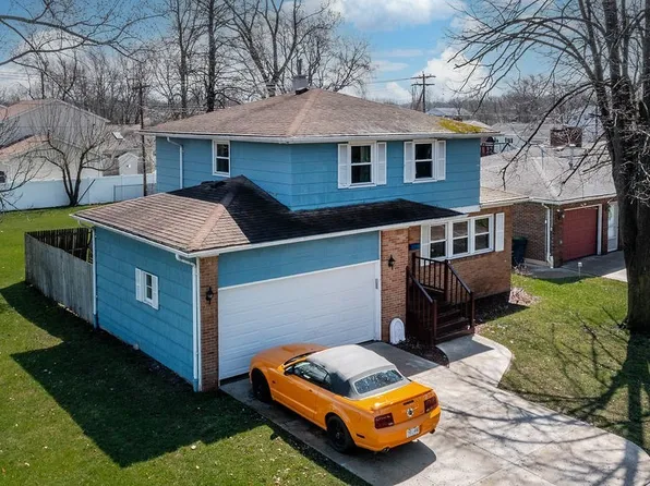 91 Cottonwood Dr, Williamsville, NY 14221