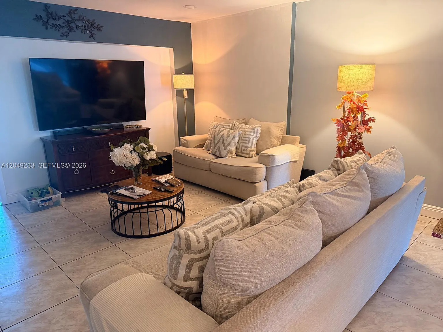 Spyglass Condominium 1 — Photo 1