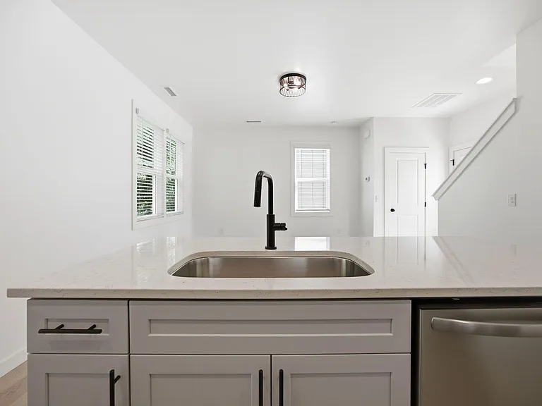 2811 Wilcox Pl — Photo 18