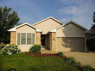 8860 Harrison St, Merrillville, IN 46410