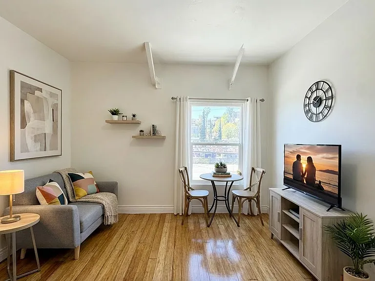 1101 Westerly Terrace — Photo 14