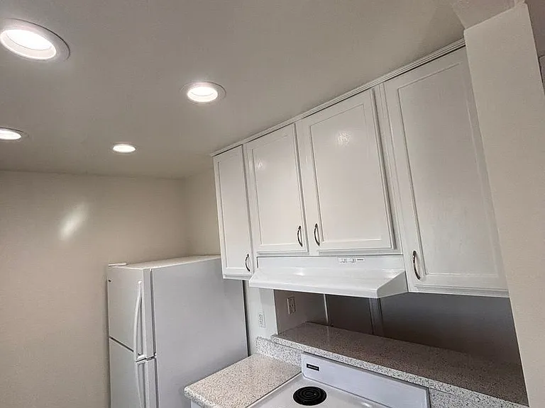 23251 Los Alisos Blvd — Photo 25