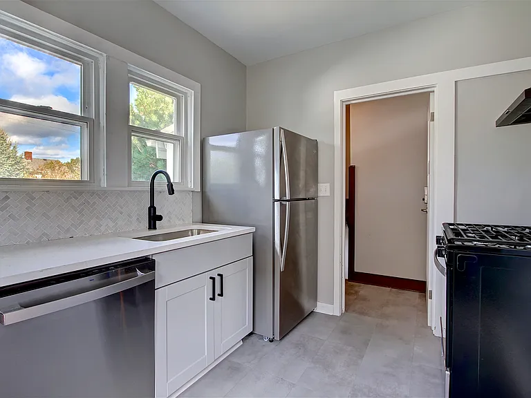 2060 Bunts Rd #UPPER — Photo 6