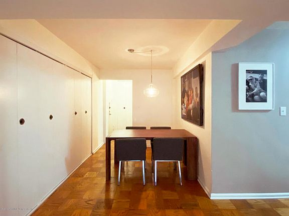 5th image of 50 Fort Pl APT B1j