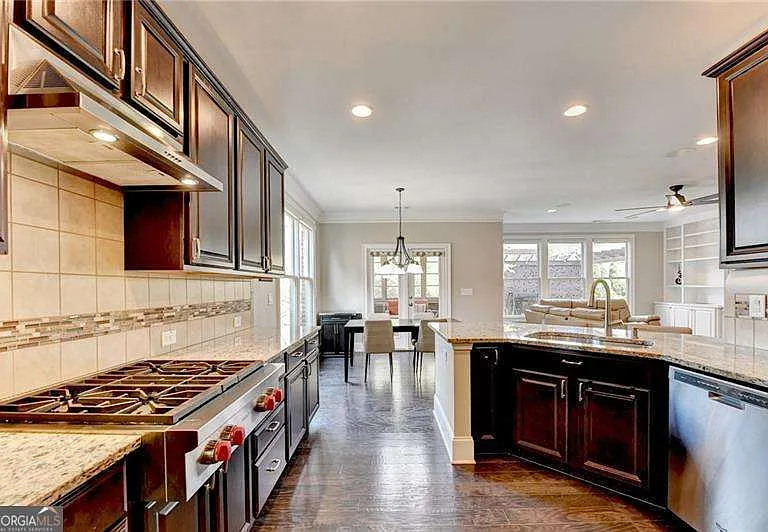 11653 Parkside Ave — Photo 9