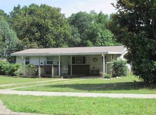 6419 Magnolia St, Milton, FL 32570
