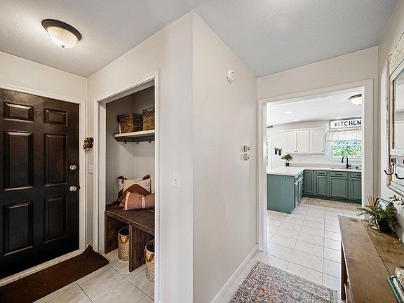 4th image of 53020 Woodmar Dr