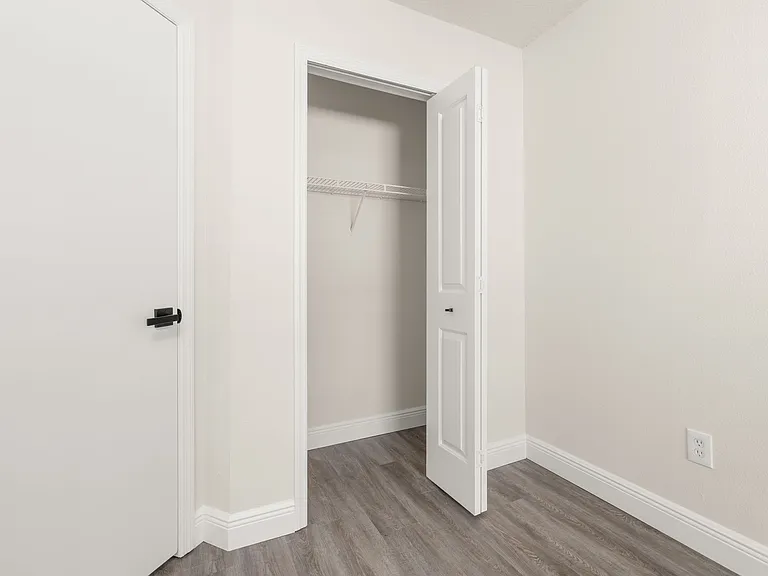 142 Mango Dr — Photo 8