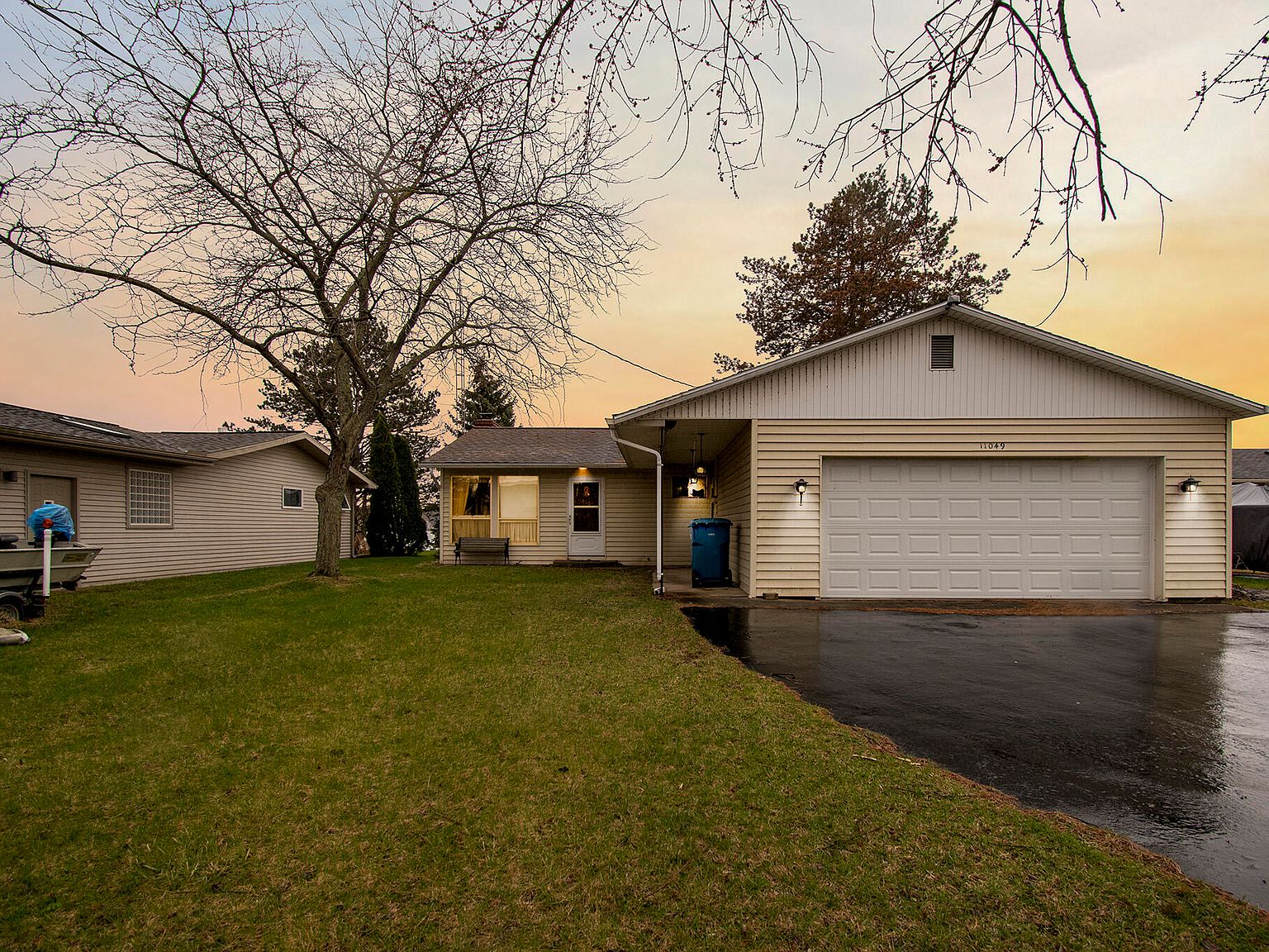 11049 Oakwood Dr, Jerome, MI 49249 Zillow