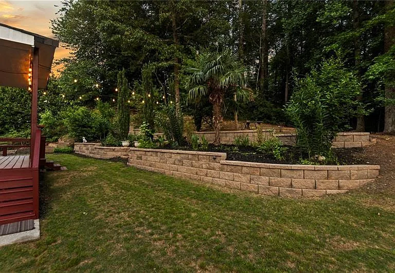 1235 Longpointe Pass — Photo 20