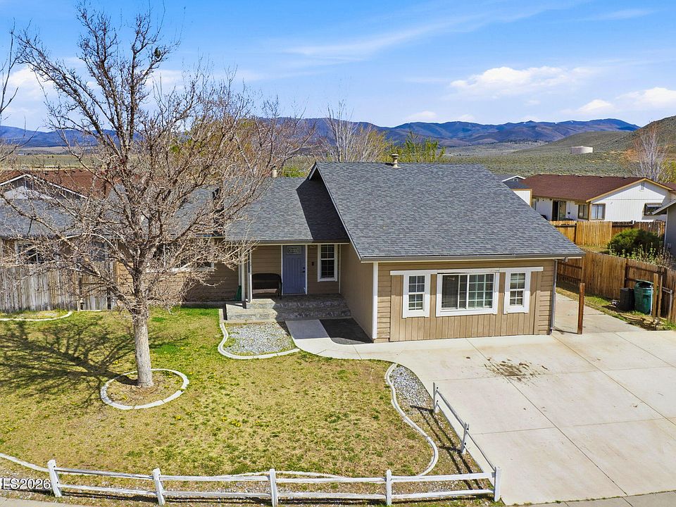 1st image of 621 Jill Dr