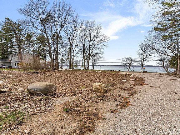 5th image of 9006 Peninsula Dr