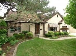 285 S Chandler Ave, Elmhurst, IL 60126