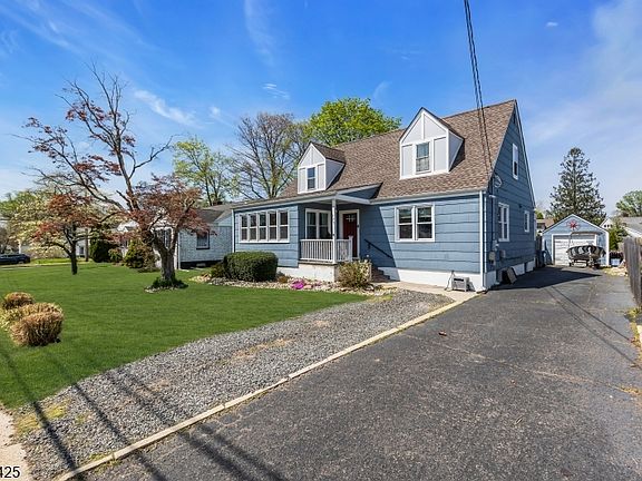 3rd image of 177 Navesink River Rd