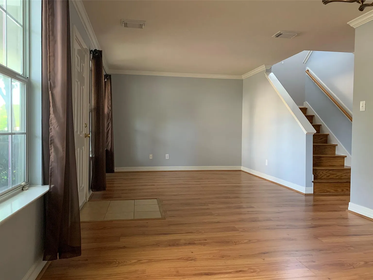 3 bed, 2.5 bath, 1644 sqft, $2,000 — Photo 4