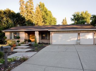 119 Saint Charles Ct, Danville, CA 94526