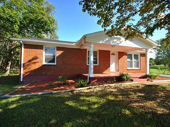 2nd image of 111 Woodlawn Cir