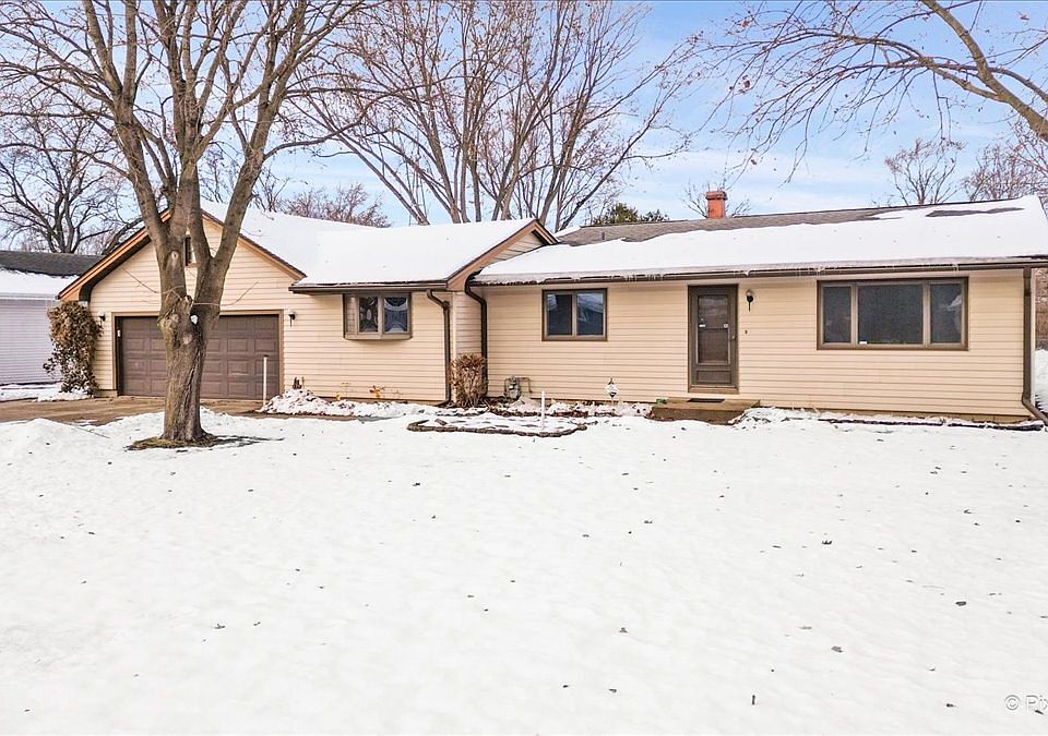 1st image of 15530 W Wildwood Ct
