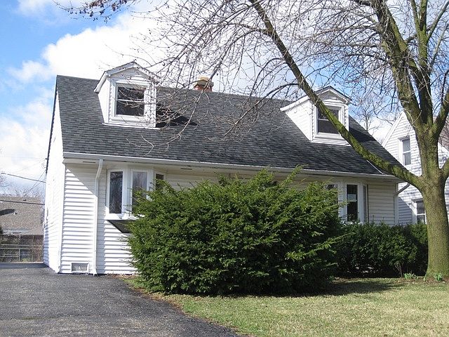 1st image of 2708 Westbrook Dr
