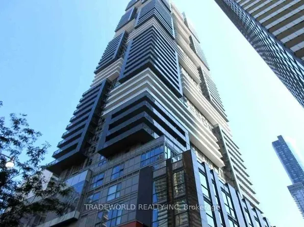 7 Grenville St, Toronto, ON