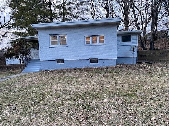 2nd image of 3350 Kenmore Ave