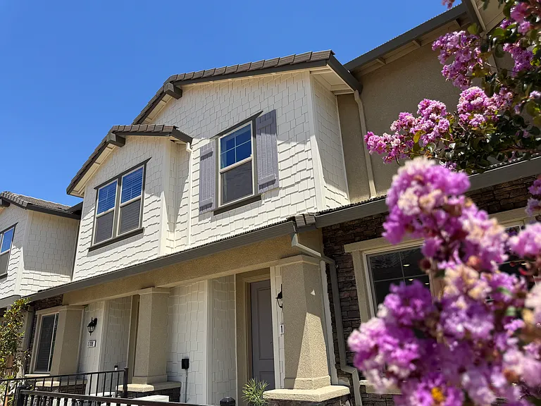 1712 Perfect Day Pl — Photo 1