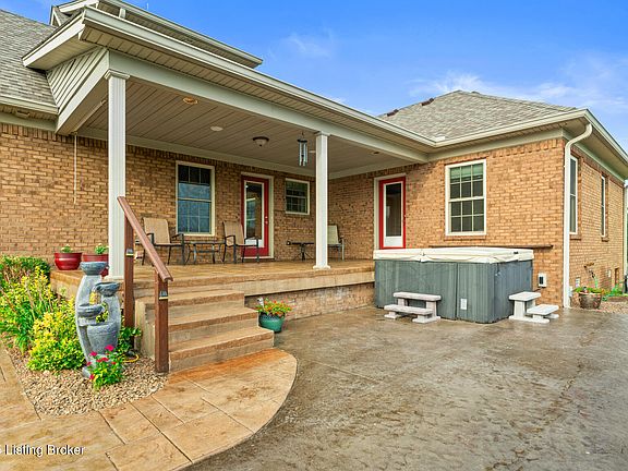 5th image of 805 Meadowland Trl