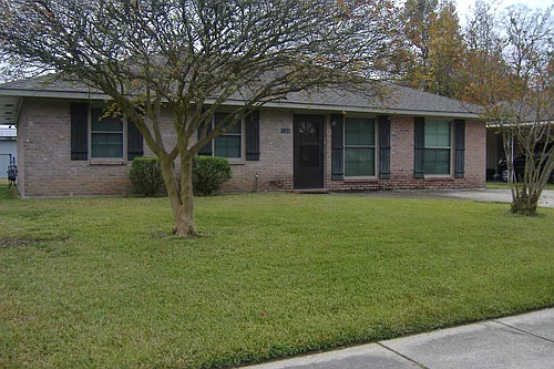 1228 Roundhill Dr Photo 1