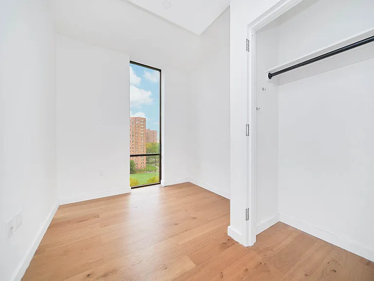 2338 2nd Ave #8B — Photo 8