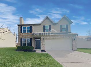 1693 Copeland Farms Dr, Greenfield, IN 46140