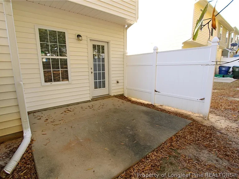 3921 Volkswalk Pl — Photo 33