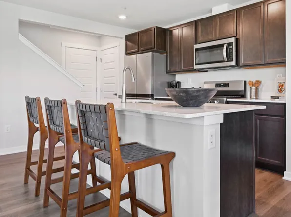 2212 Davidson Wav, Yorkville, IL 60560