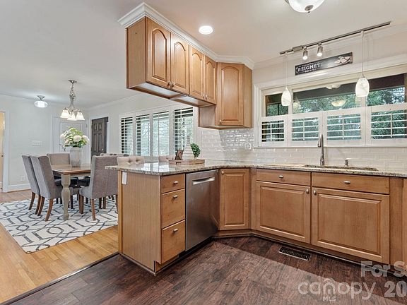 5th image of 5351 Murrayhill Rd