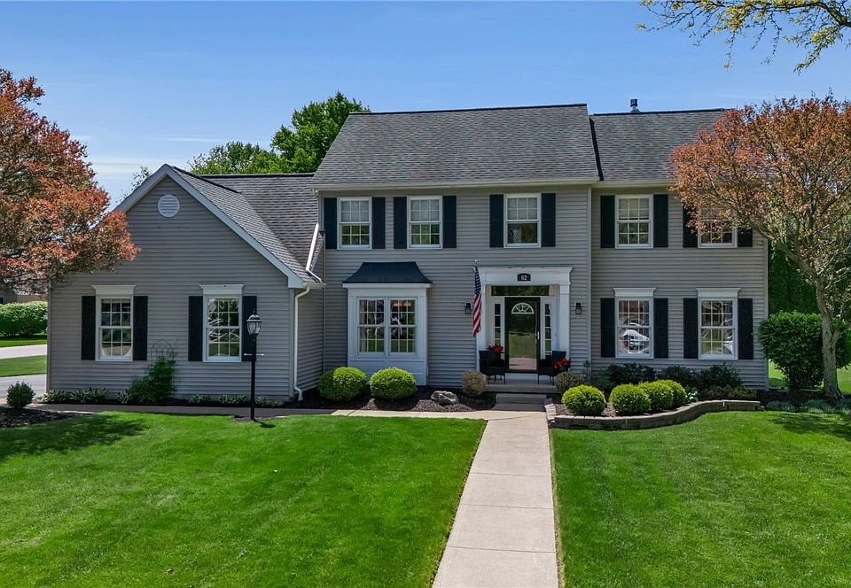 1st image of 62 Burbank Dr