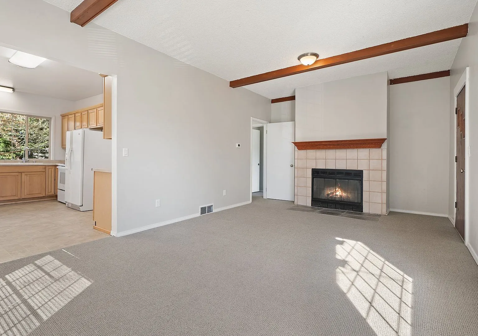 Tri-Level Home with Fenced Yard in West Bremerton — Photo 3
