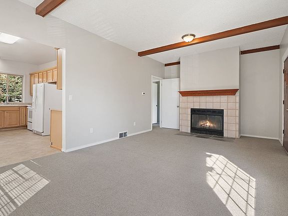 3rd image of 709 McKenzie Ave