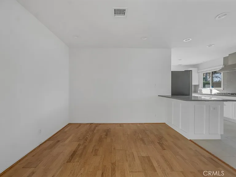 7758 Mason Ave — Photo 12