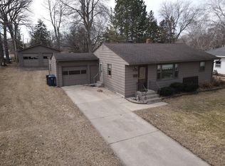 706 E Cherry Ave, Fergus Falls, MN 56537