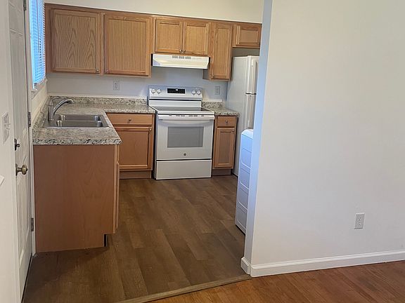 5th image of 4006 Eastwood Dr