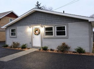7 Shore Ct, Wynantskill, NY 12198