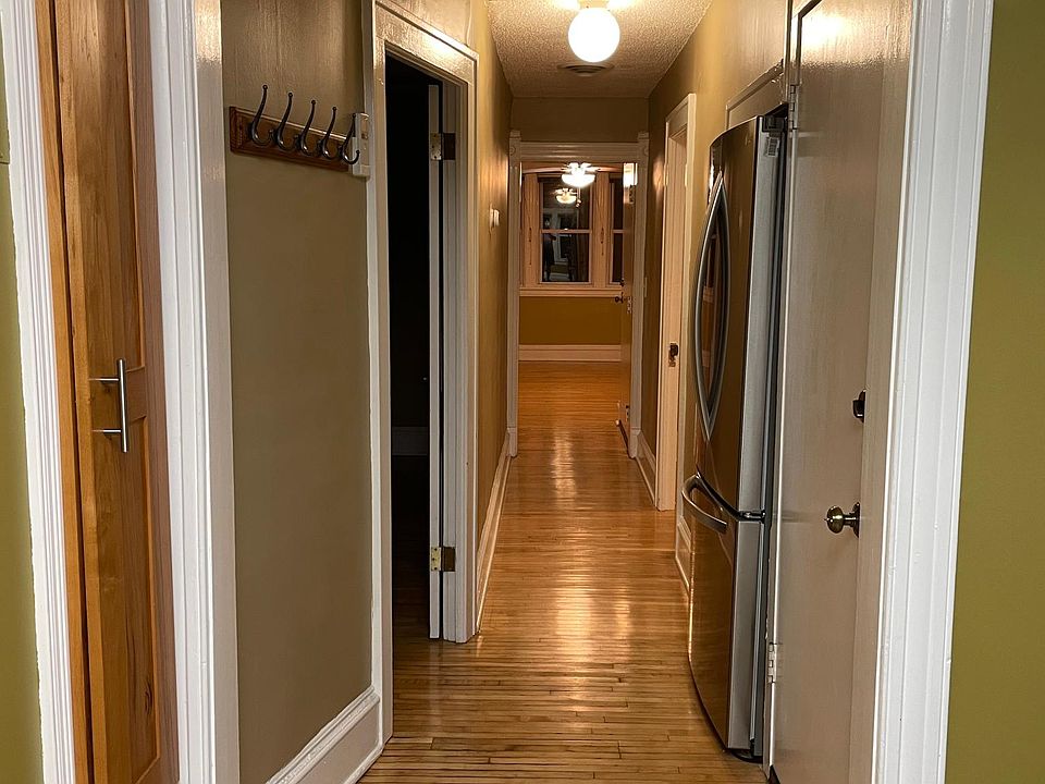 1st image of 2215 Bryant Ave S APT 3