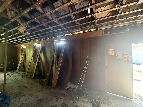 4th image of 231 S 5th St